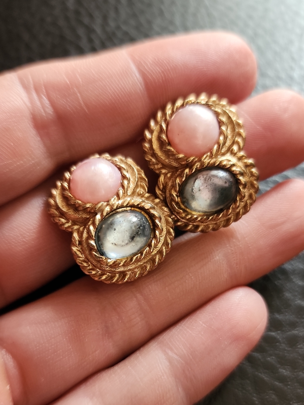 VTG Sarah Coventry Gold-Tone Double Cabochon Clip Earrings